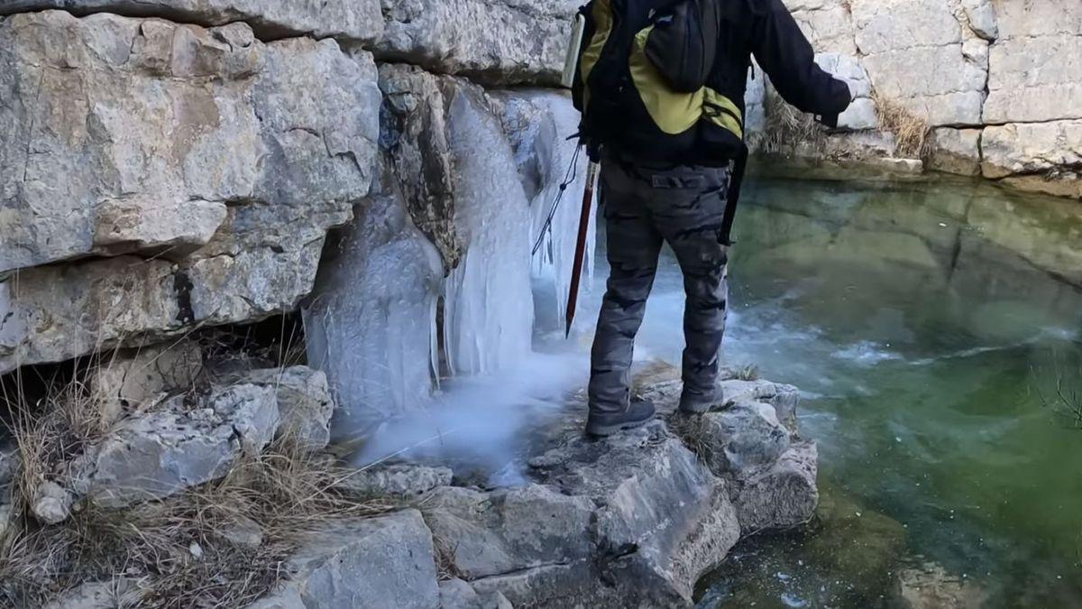 El río Montlleó, congelado.