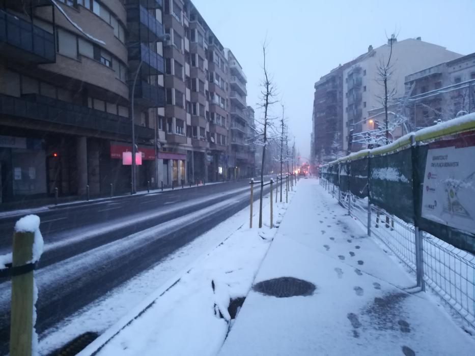 La neu arriba a Manresa