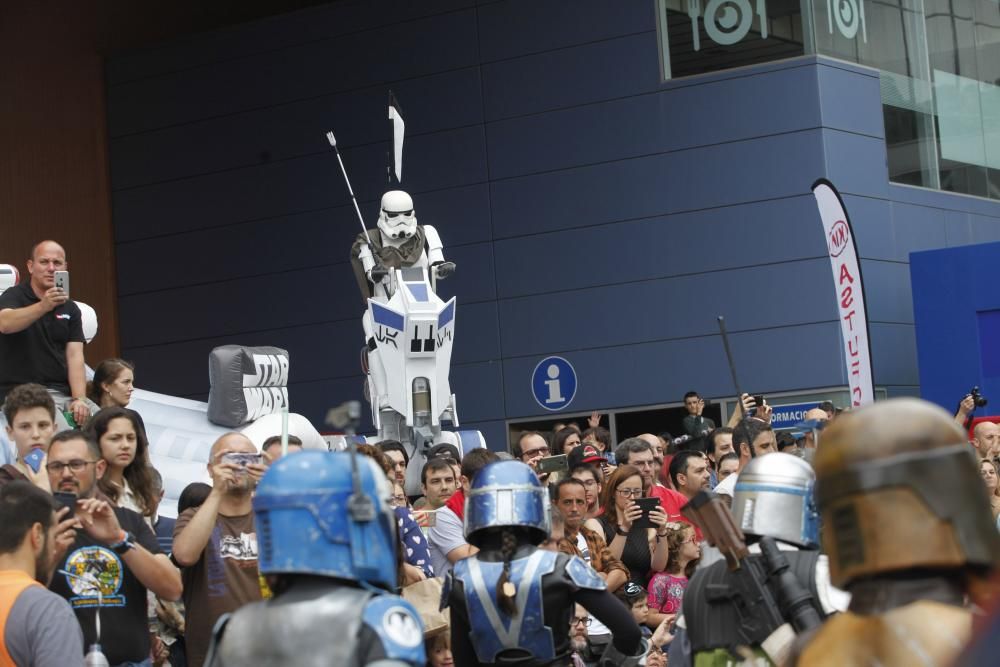 Desfile de "Starwars" en Metrópoli