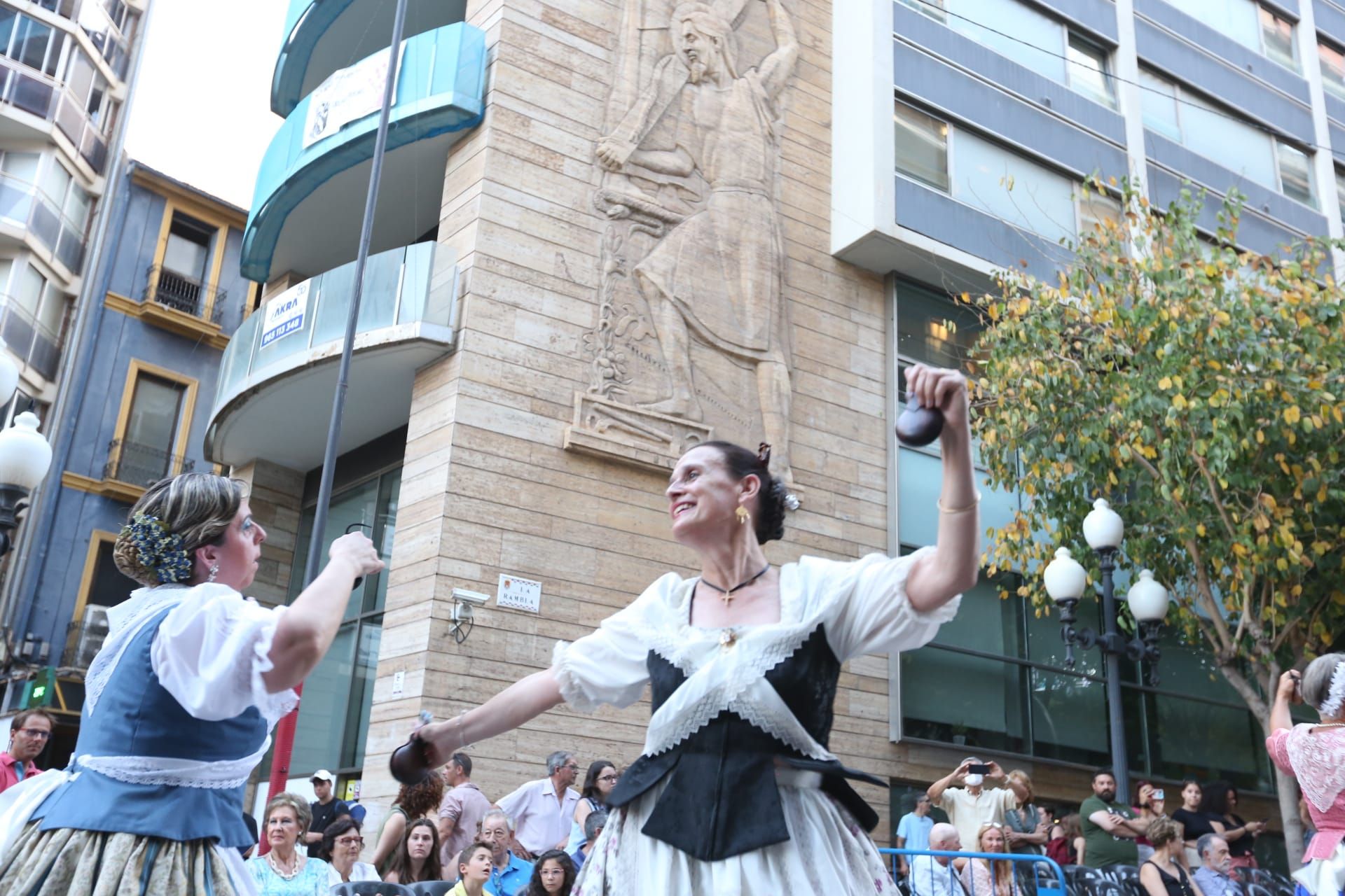 Desfile Folclórico Internacional de las Hogueras de Alicante 2022