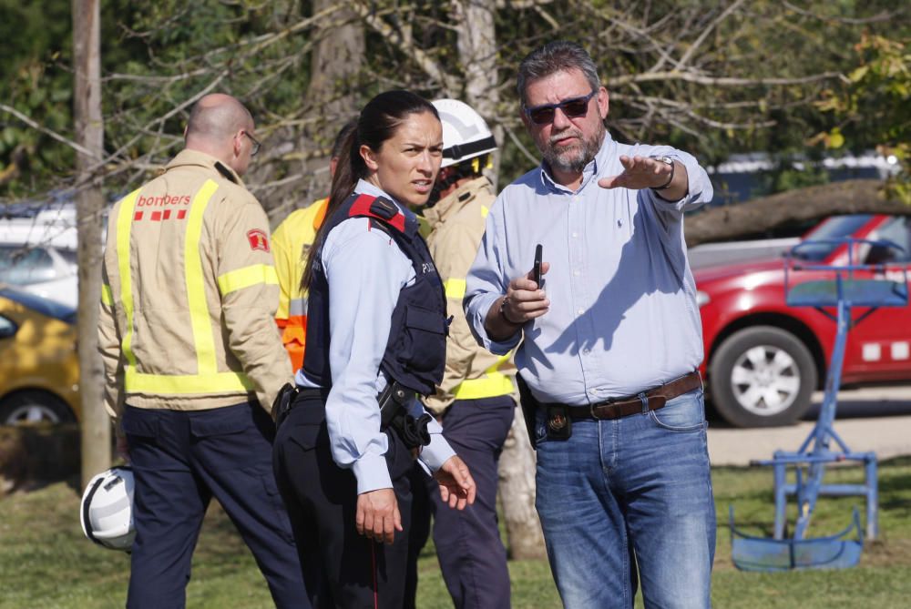 Una niña muere al salir volando un castillo hinchable en Caldes de Malavella