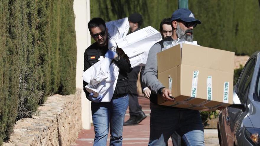 la Guardia Civil registra la vivienda de Semedo en Bétera.