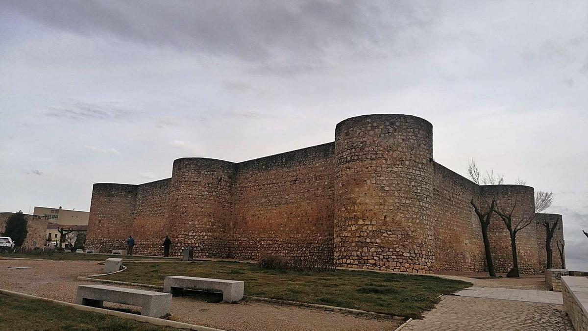 Alcázar de Toro, edificio que será estudiado por técnicos para conocer su estado de conservación. | M. J. C.