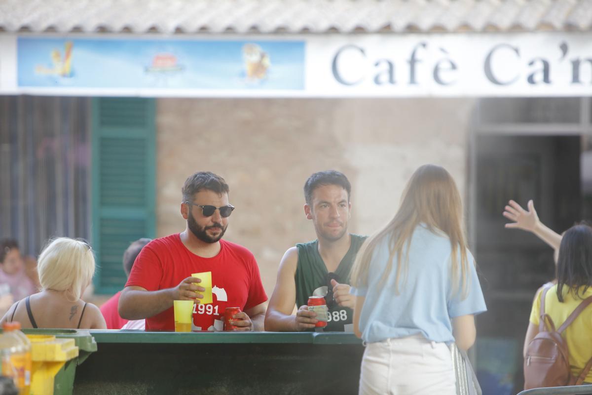Schöner Brauch: So machen auf Mallorca mehrere Generationen gemeinsam Party Schöner Brauch: So machen auf Mallorca mehrere Generationen gemeinsam Party