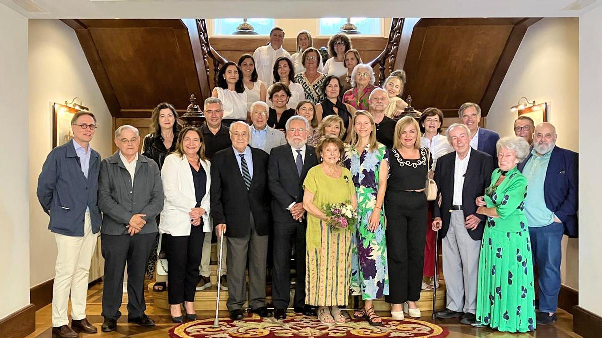 La comida de Santa Teresa. La Fundación Filomena organiza para Cáritas su conferencia de verano.