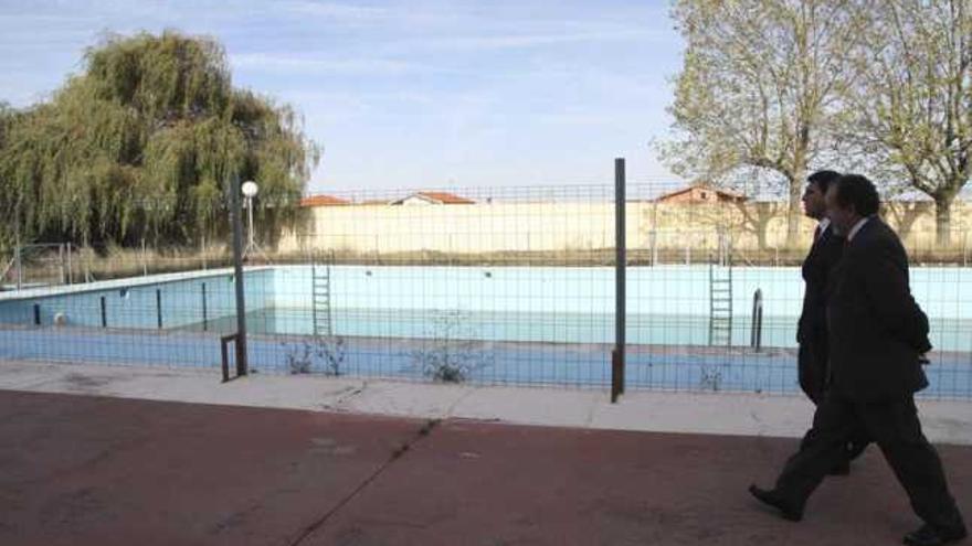 Instalaciones de la piscina municipal de Bermillo.