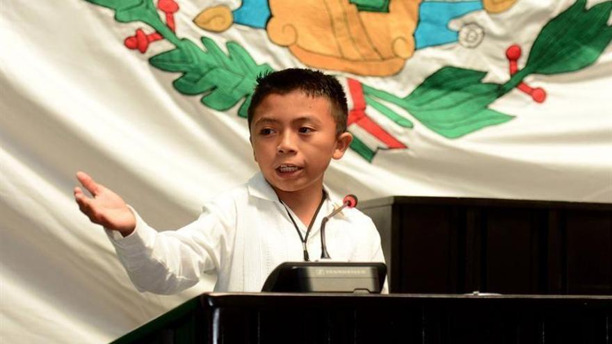 Maravilloso vídeo del discurso de un niño mexicano