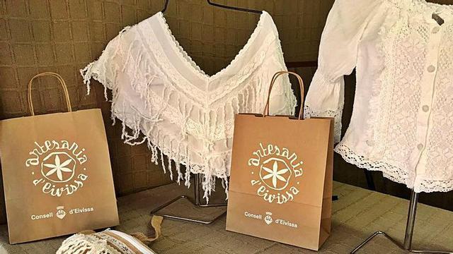 Uno de los puestos del mercado ‘Viu l’Artesania’.