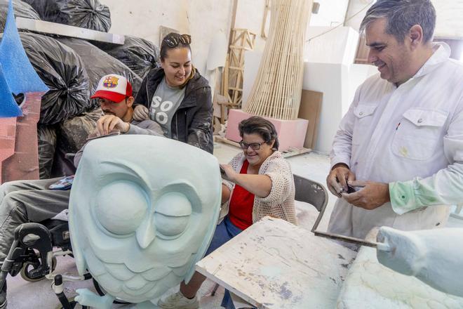 El arte de las Hogueras se abre a todos: talleres inclusivos impulsan la participación social