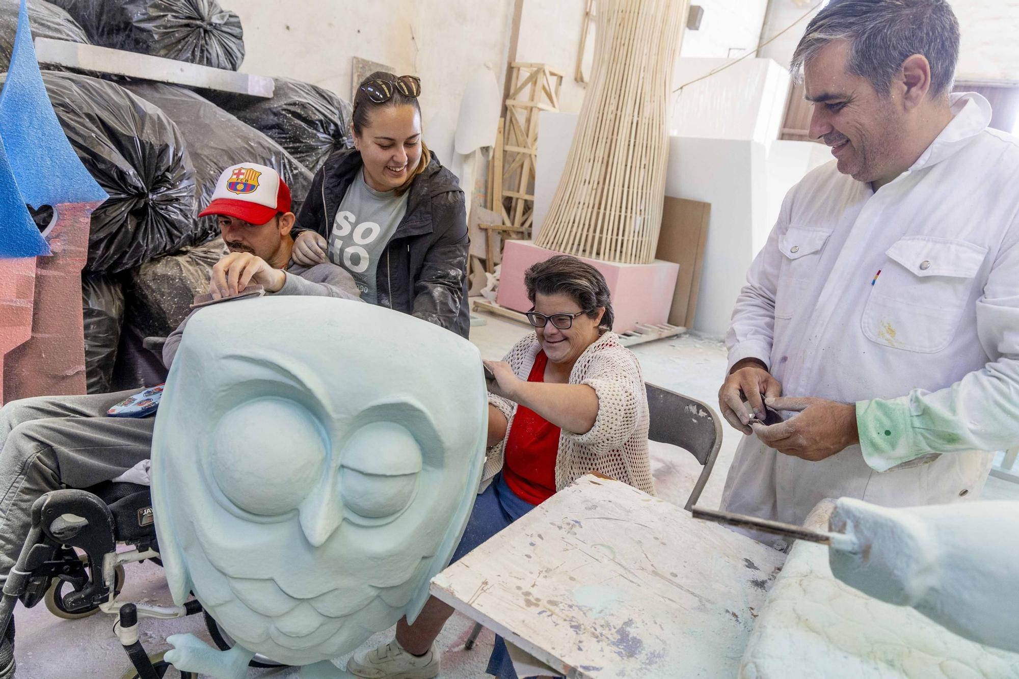 El arte de las Hogueras se abre a todos: talleres inclusivos impulsan la participación social