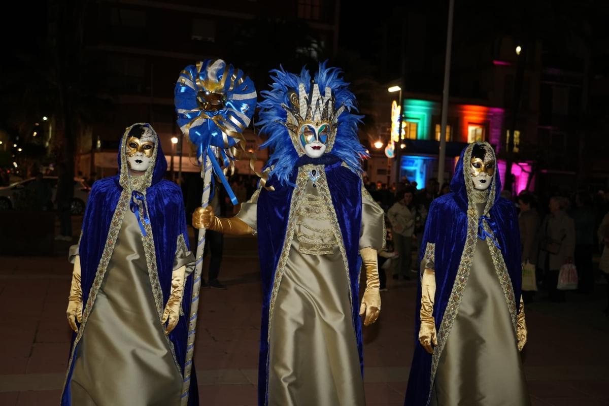 Galería: El viento no puede con el Carnaval en el Grau