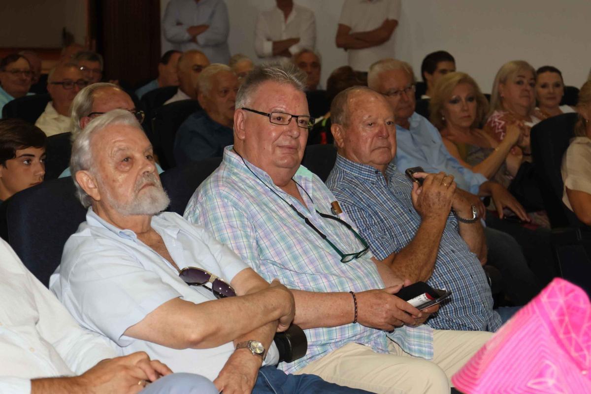 Villena presenta el cartel de la corrida de Manzanares, Roca Rey y Alfredo Bernabéu