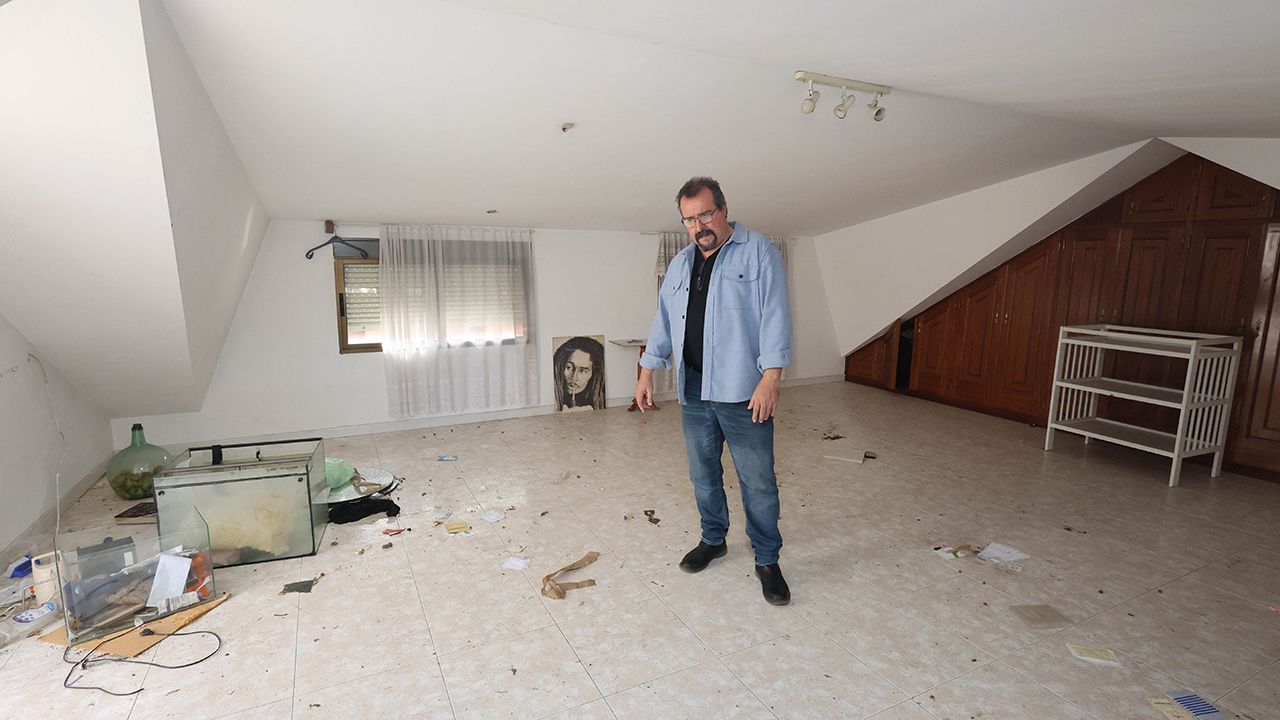 Desalojo de casa okupada en la rua Pardavila de Vigo