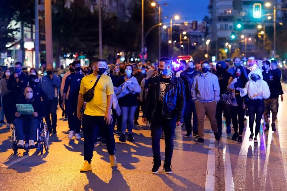 Hosteleros protestan en Murcia