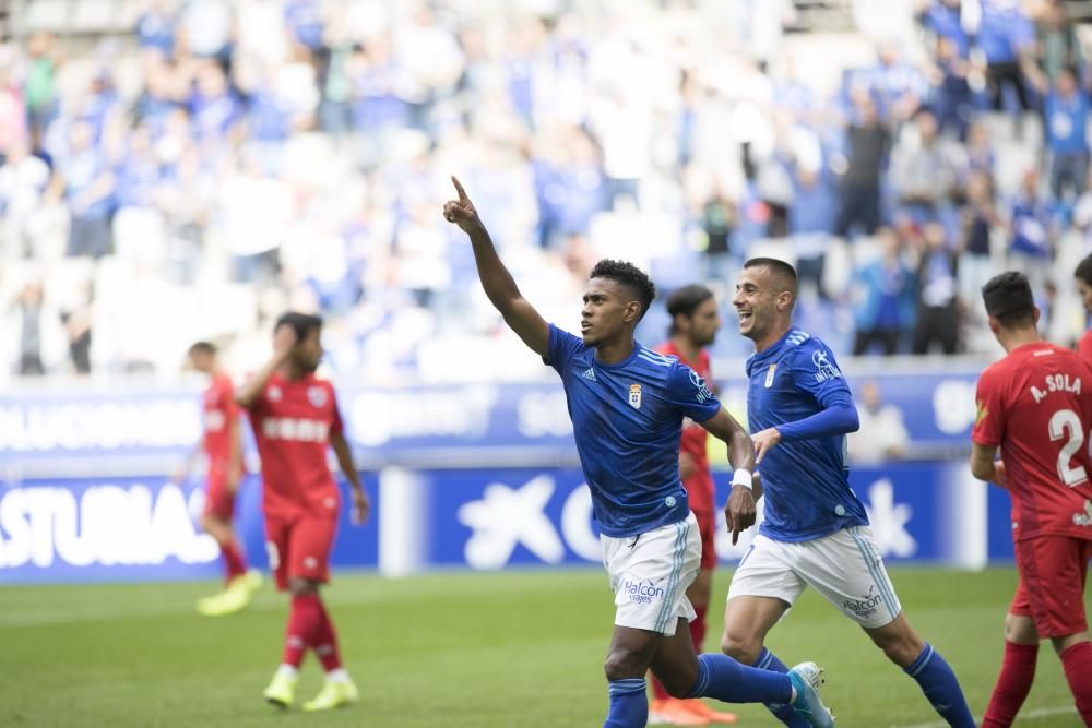 El partido del Oviedo ante el Numancia, en imágenes.