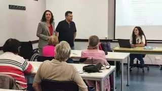 La Universitat Popular de Gandia 2026-2027 arranca con 614 mujeres de 700 personas matriculadas en medio centenar de cursos