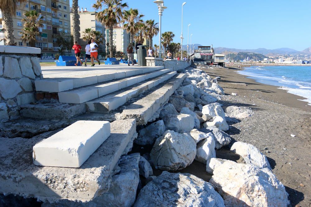 Los vecinos del barrio de Huelin se quejan del mal estado de la playa y piden responsabilidades al Ayuntamiento de Málaga