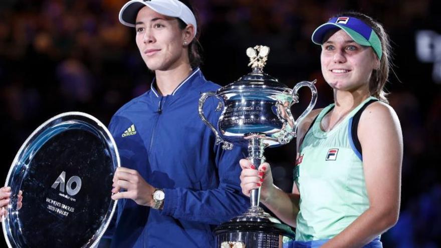 Sofia Kenin (dreta) i Garbiñe Muguruza