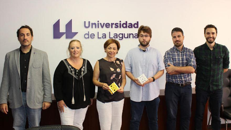 El Gobierno de la ULL recibe a varios estudiantes del equipo de Teidesat.