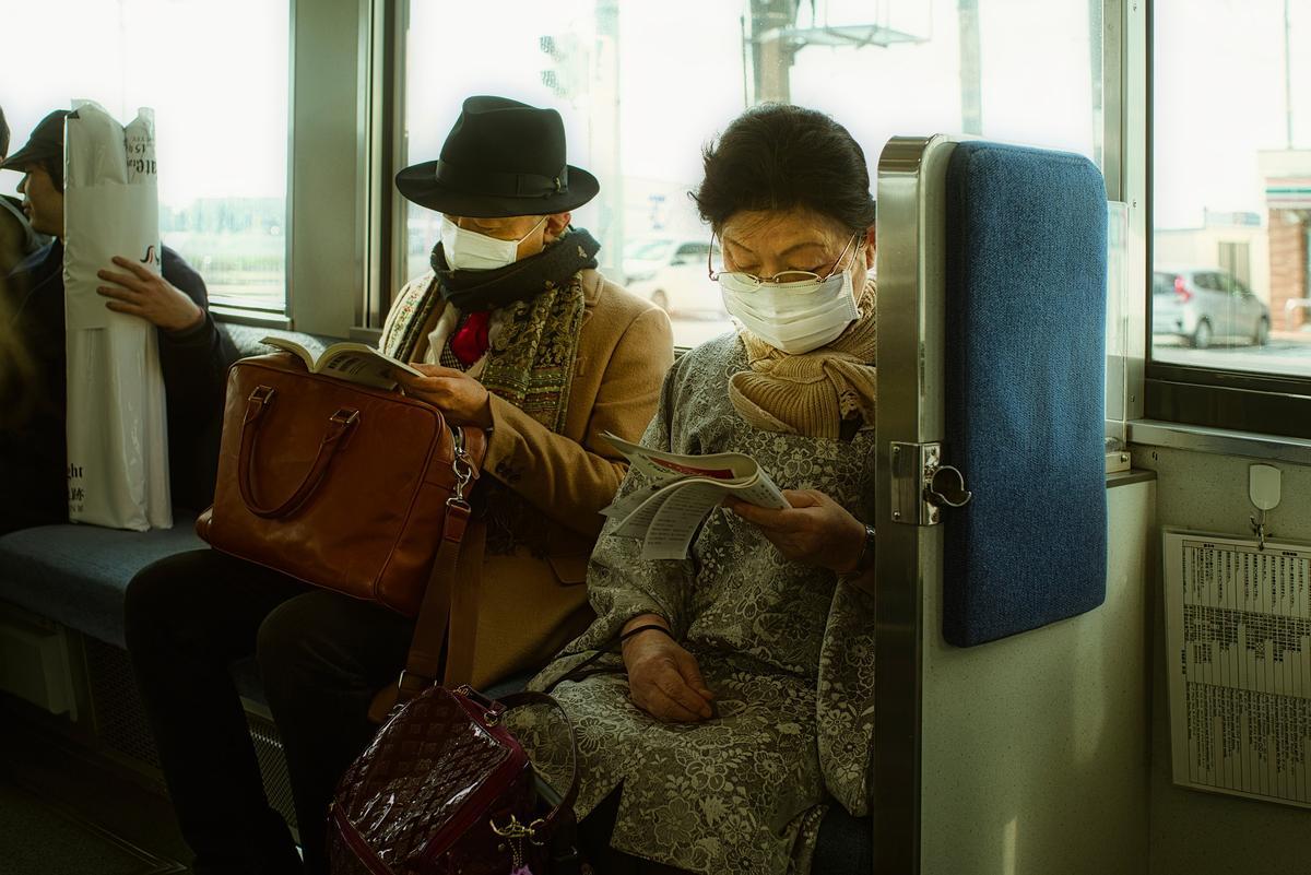 los expertos recomiendan ponerse la mascarilla, aunque nadie más la lleve