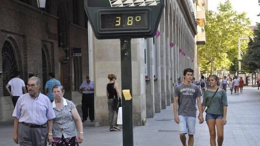 Temperaturas significativamente altas y tormentas fuertes en el tercio norte