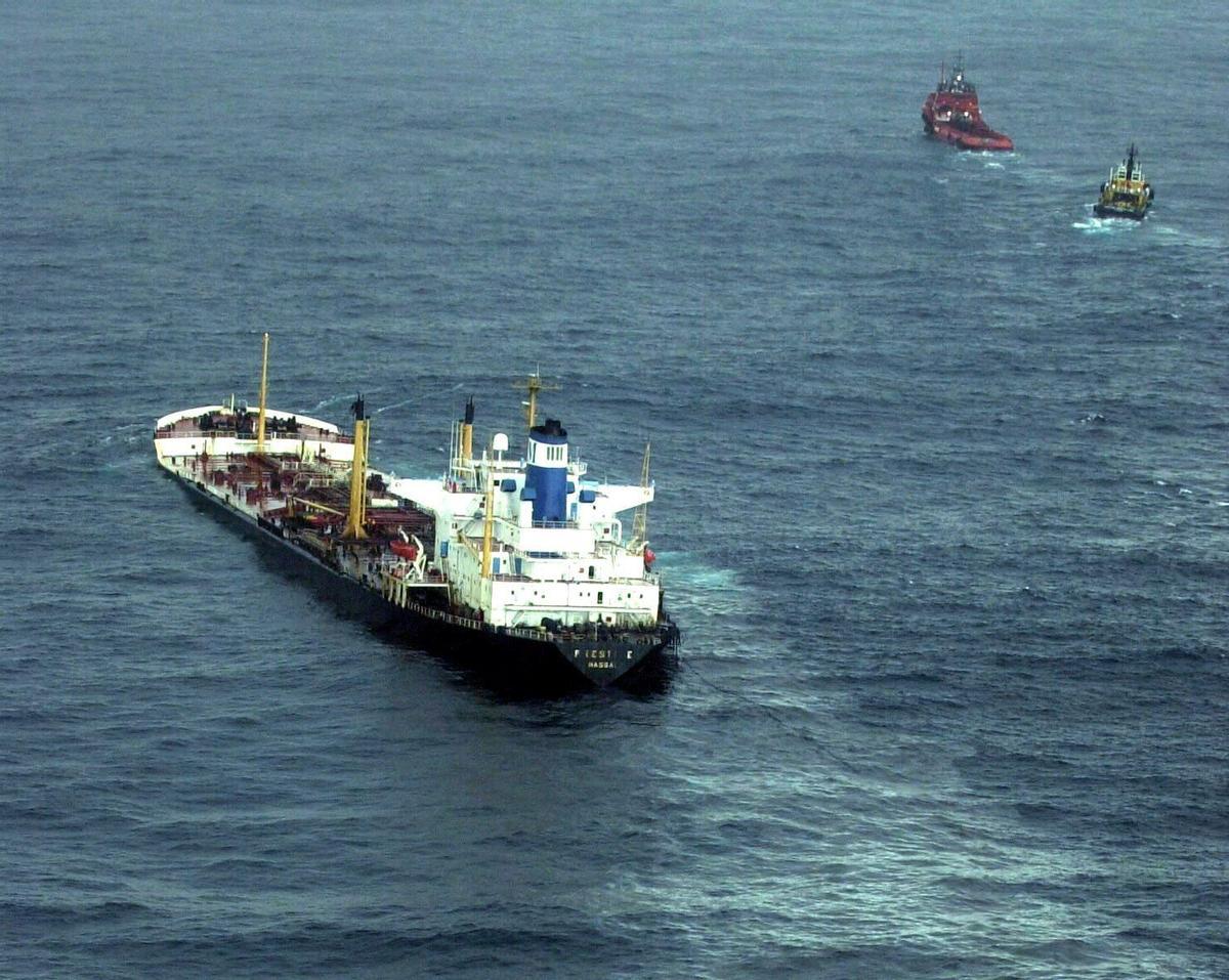 20 años del Prestige: cronología de 7 días de caos total