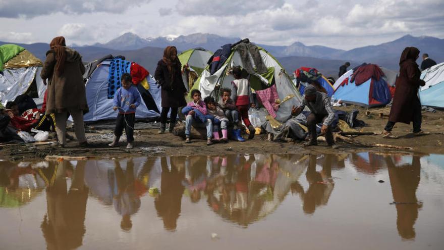 Canarias pide al Gobierno de España una postura &quot;más amable&quot; con los refugiados