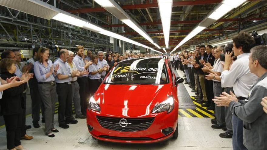 Opel pisa el acelerador