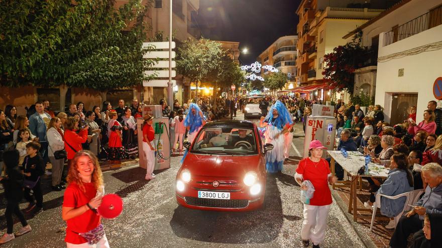 Los peñistas despliegan su ingenio por las calles de l&#039;Alfàs