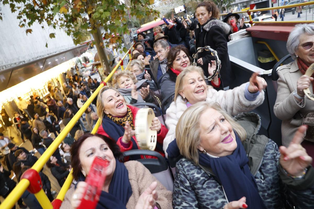 Los mayores llenan la ciudad de villancicos