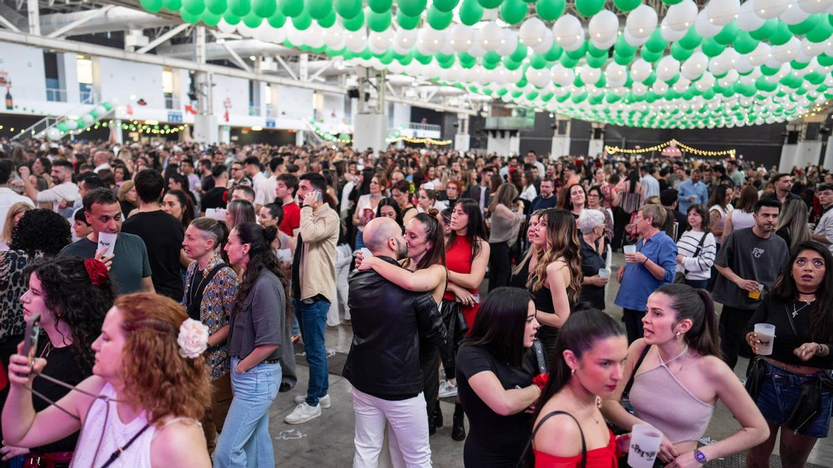 Ambiente en "el tardeo más grande de la historia"
