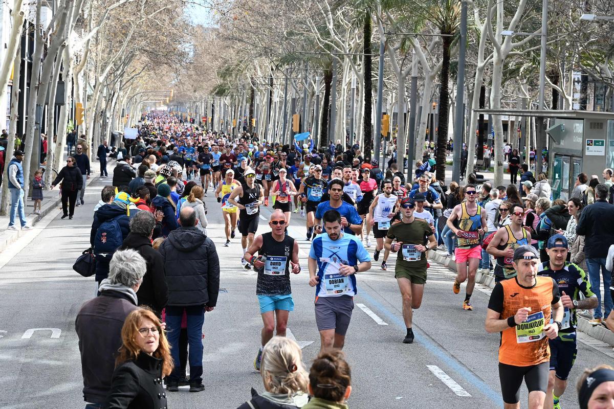 ¿Has participado en la Marató de Barcelona 2024? ¡Búscate en las fotos¡