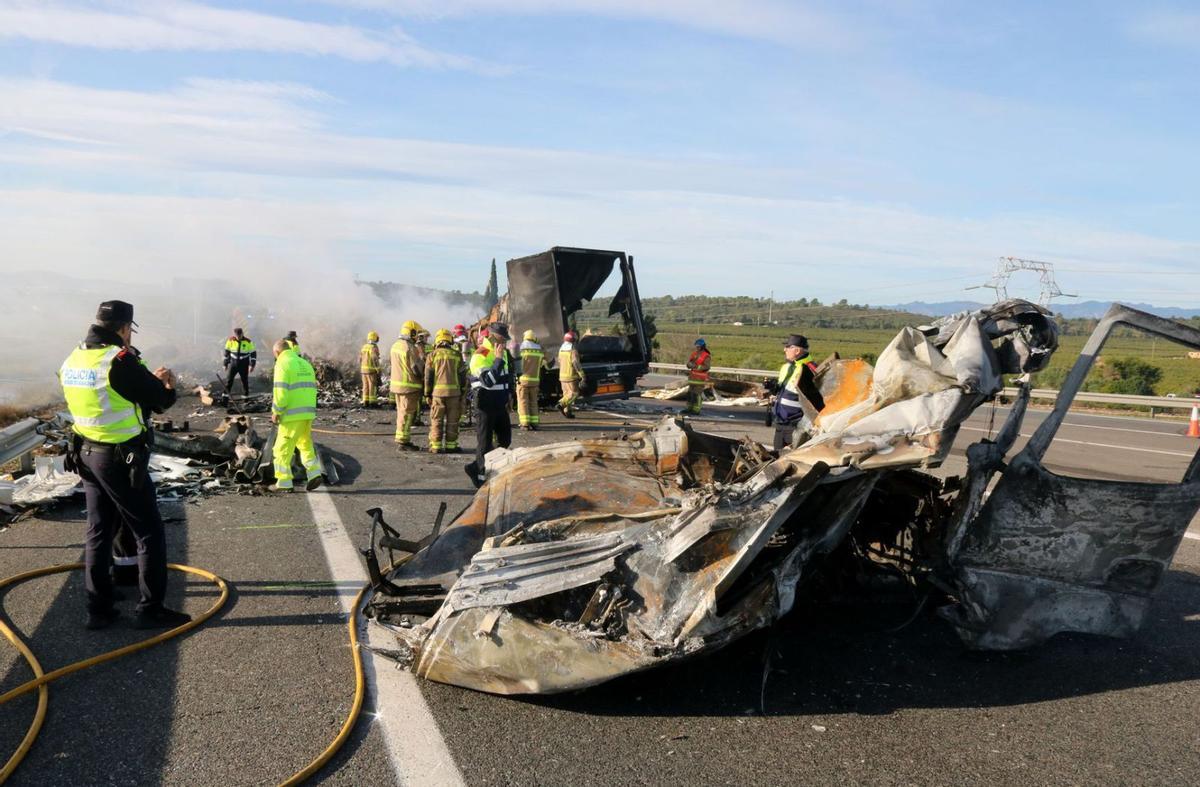 Els accidents de camions es dupliquen al sud de Tarragona en una AP-7 al límit
