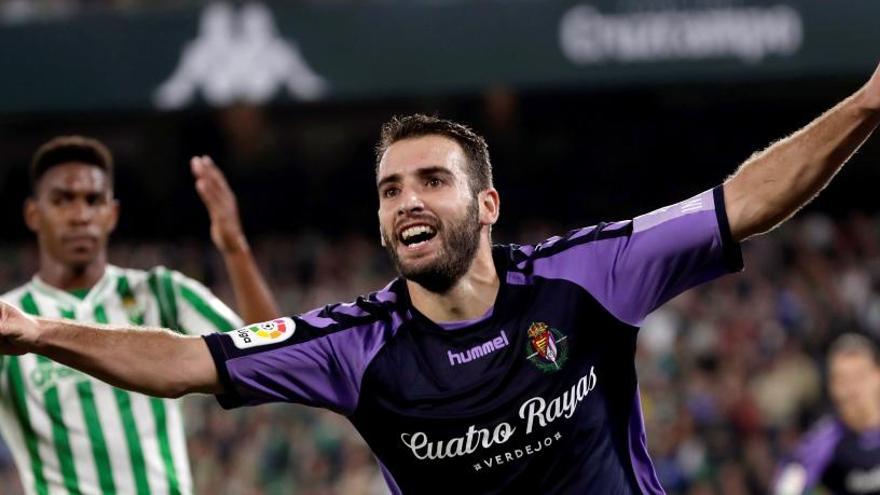 &#039;Antoñito&#039;, celebra su gol anotado frente al Betis.