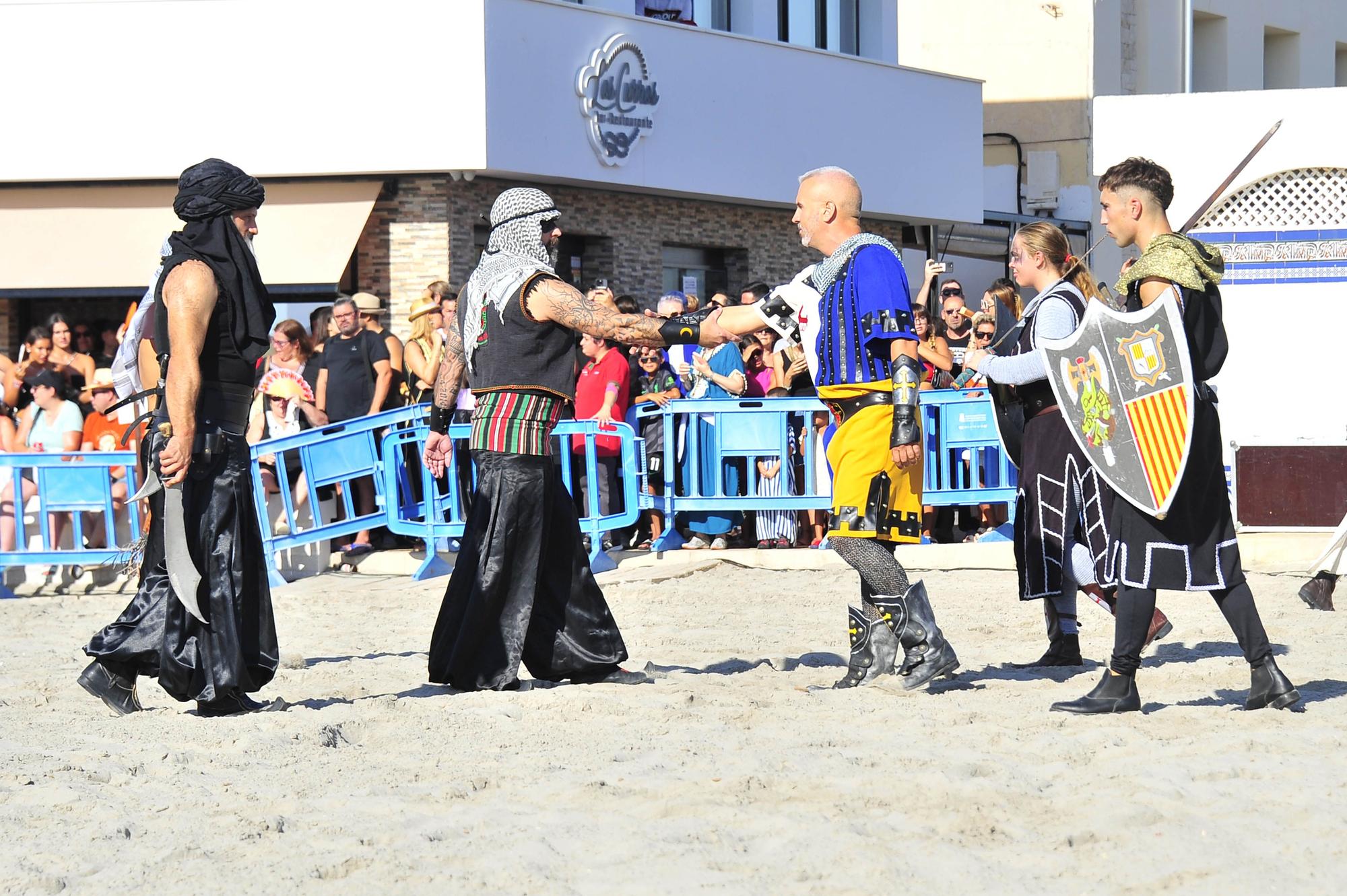 FIESTAS SANTA POLA. Asalto moro en la playa de Levante.