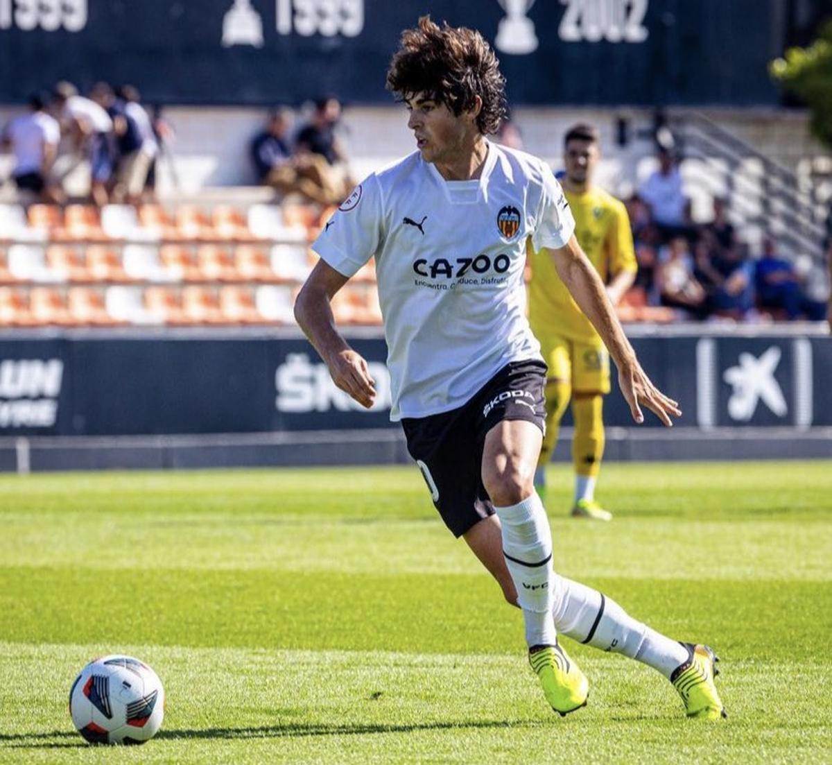 Javi Guerra, con el VCF Mestalla esta temporada