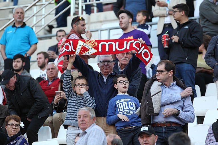 El Real Murcia cae ante el UCAM Murcia en casa