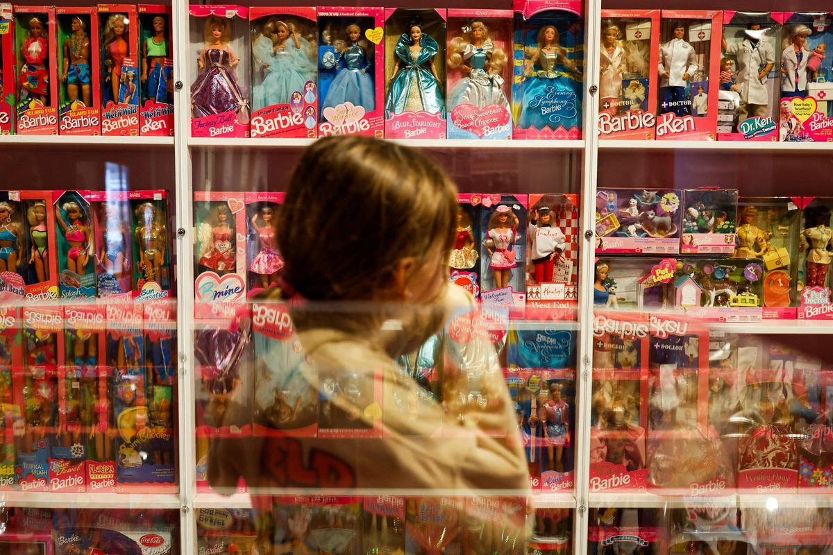 La Barbie científica corre perill de mort: cap compleix les normes de seguretat dels laboratoris