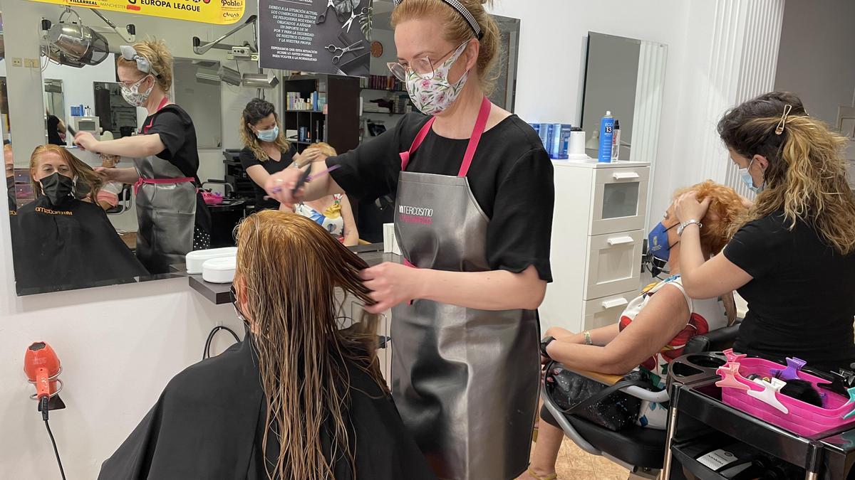 Las peluquerías, que también estuvieron condicionadas por la pandemia, podrán acogerse a la nueva convocatoria.