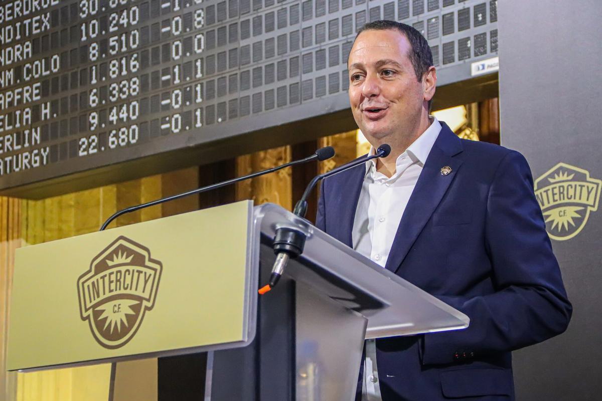 Imagen del presidente del CF Intercity, Salvador Martí