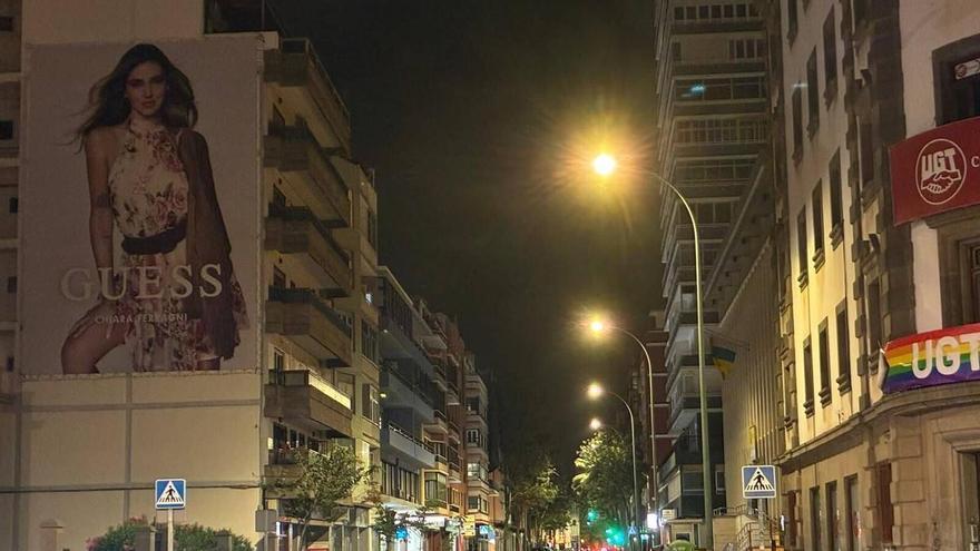 La avenida Primero de Mayo renueva su alumbrado con tecnología LED para reducir el consumo