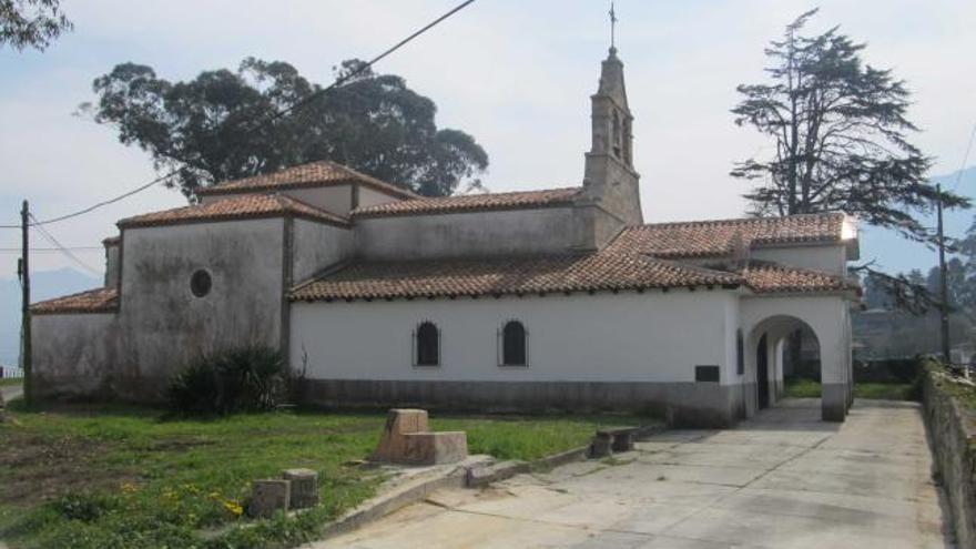 Concluye la restauración de  la cubierta de la iglesia de La Isla, en Colunga