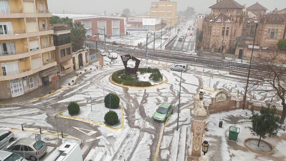 La Ribera cubierta de granizo