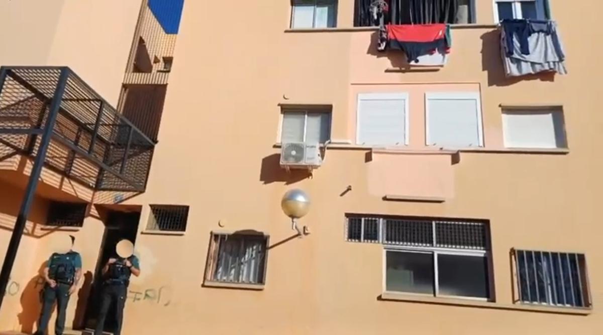 Un hombre mata a su hijo de diez años en Tenerife