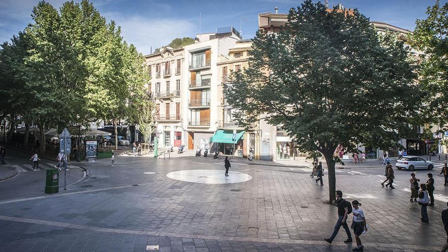 ENQUESTA: Què li sembla que la plaça de Crist Rei passi a dir-se Neus Català?