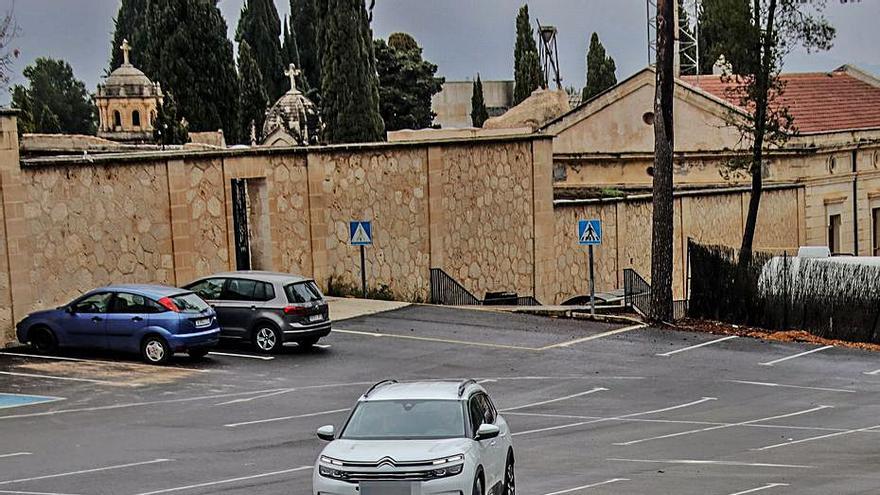 También se ha ofrecido el aparcamiento del cementerio de Alcoy.