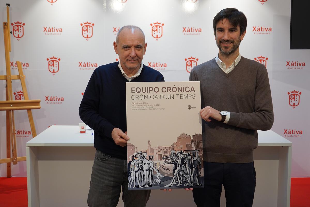 El regidor de Cultura, Alfred Boluda, y el comisario de la exposición, Pablo Camarasa.