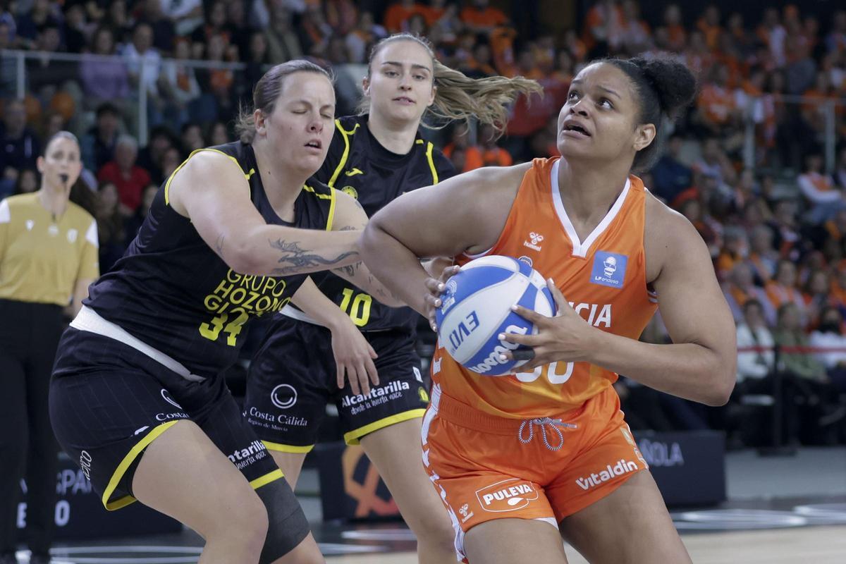 Khaalia Hillsman durante un partido de la copa de la reina