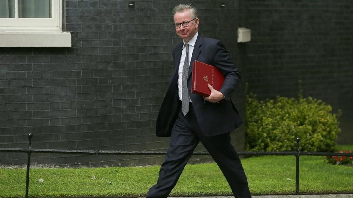 Michael Gove, uno de los ministros euroescépticos contra May.