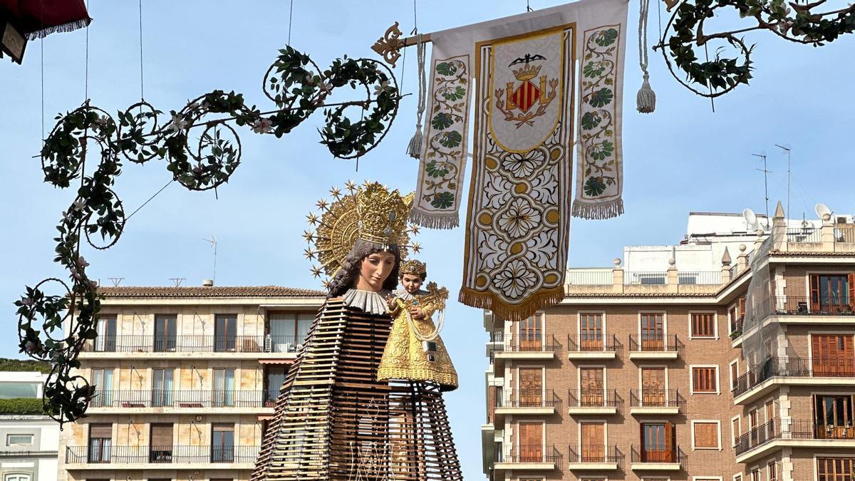 Así es la decoración de los monumentos para la Ofrenda de las Fallas 2026